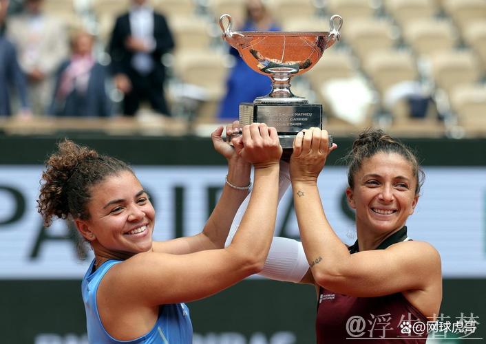 埃拉尼与保利尼首次问鼎法网女双桂冠 埃拉尼与保利尼首次问鼎法网女双桂冠