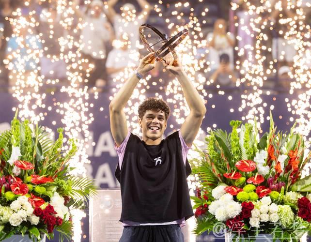 弗里茨与谢尔顿携手挺进斯图加特男单八强